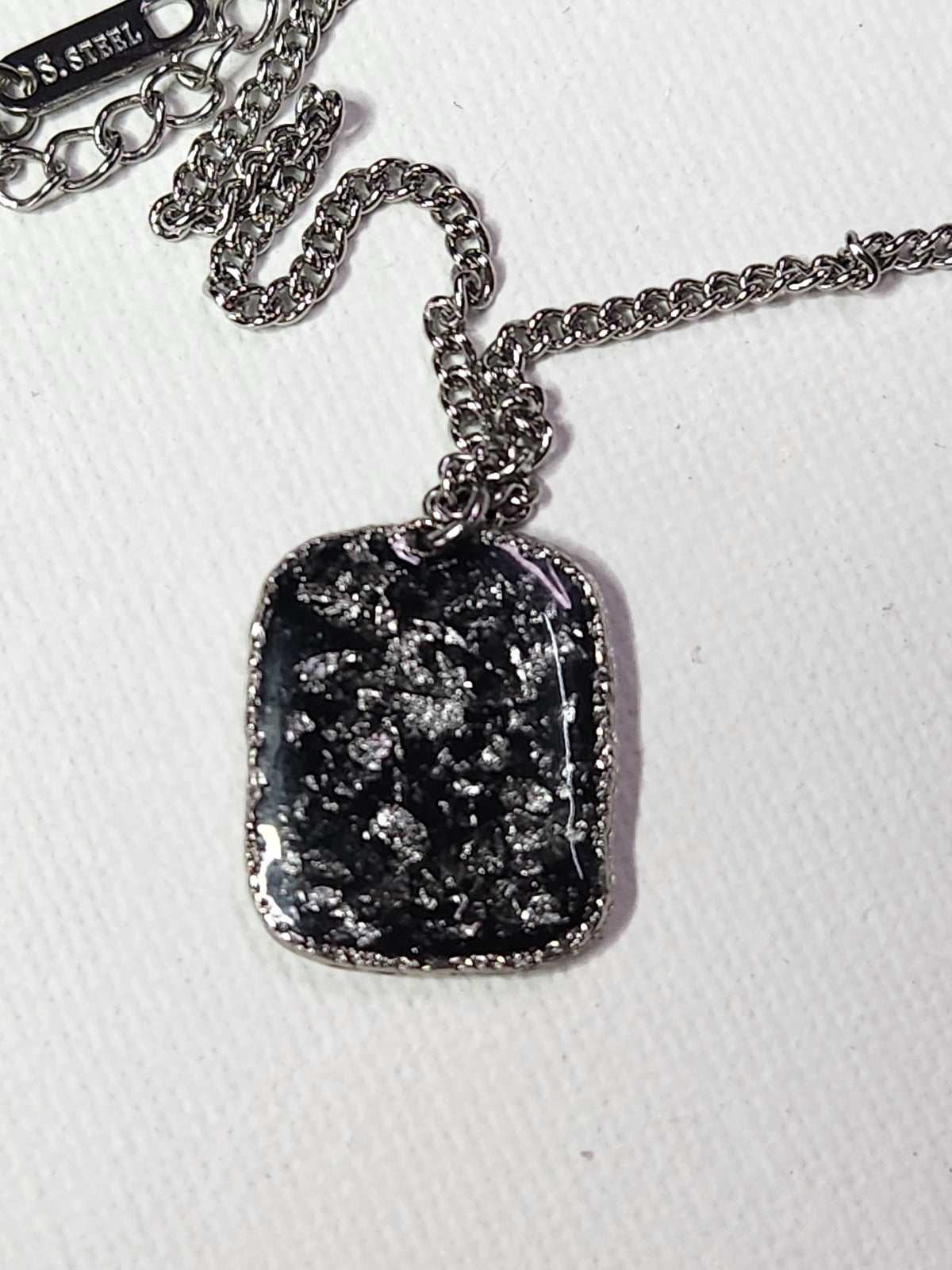 Collier avec médaille prénom