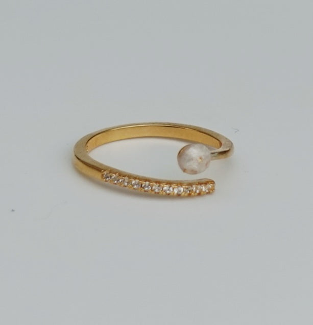 Parure ( un collier, une bague et un bracelet manchette)